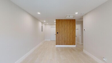 4708 SW 33rd Ave in Fort Lauderdale, FL - Building Photo - Building Photo