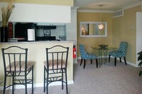 Riveraine Apartments in Houston, TX - Building Photo - Building Photo