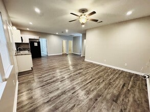 1219 N 44th St in Baton Rouge, LA - Building Photo - Building Photo
