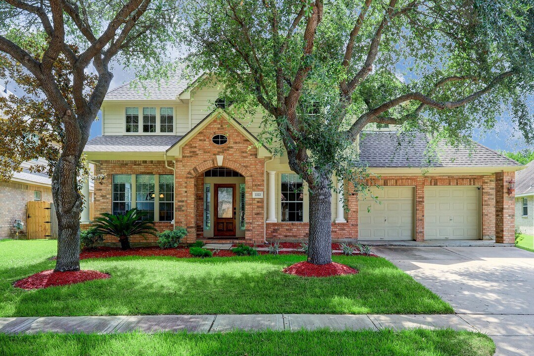 2222 Keeran Point Ct in Sugar Land, TX - Building Photo