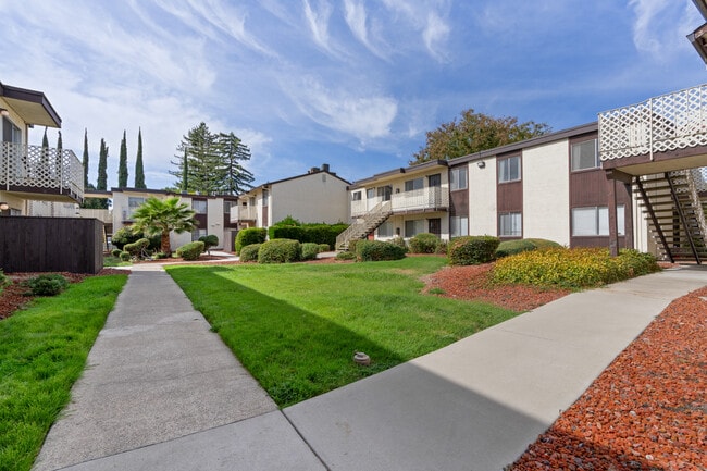 Villa Riviera Apartments