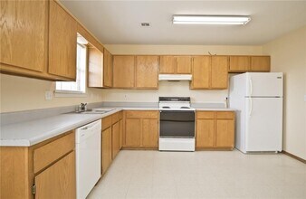 1716 S M St in Rogers, AR - Building Photo - Building Photo
