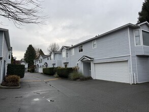 7040 Williams Rd in Richmond, BC - Building Photo - Building Photo