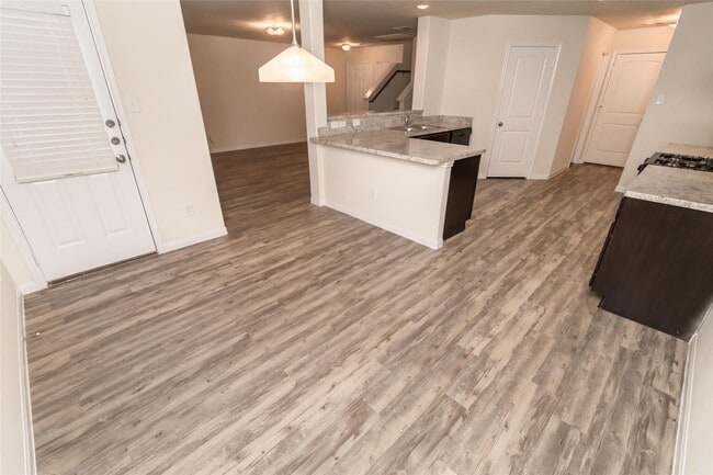 12051 Munich Dr in Houston, TX - Building Photo - Building Photo