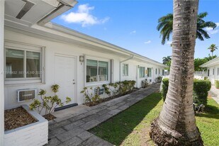 932 Moffett St in Hallandale Beach, FL - Building Photo