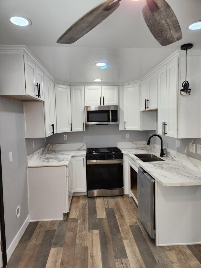 3014 Clay Ave in San Diego, CA - Building Photo - Building Photo