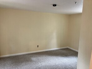 2498 Armstrong Ave in South Lake Tahoe, CA - Building Photo - Building Photo