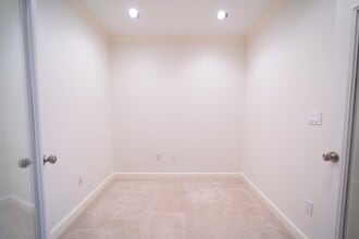 2520 Robinhood St in West University Place, TX - Building Photo - Building Photo