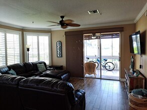 434 Bouchelle Dr in New Smyrna Beach, FL - Building Photo - Building Photo