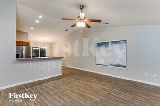 215 Coosawatchie St in Summerville, SC - Building Photo - Building Photo