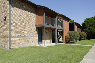 Bay Colony in Killeen, TX - Foto de edificio - Building Photo