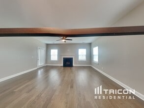 1013 Wickshire Dr in Gallatin, TN - Building Photo - Building Photo