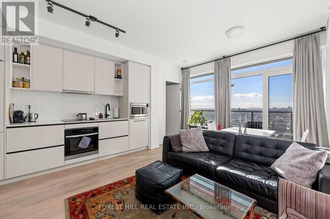 1285 Dupont St in Toronto, ON - Building Photo - Building Photo