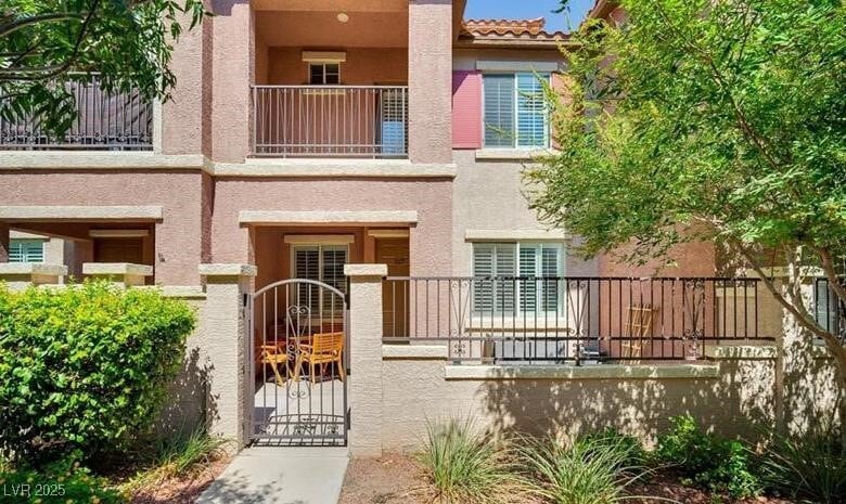 1525 Spiced Wine Ave in Henderson, NV - Building Photo
