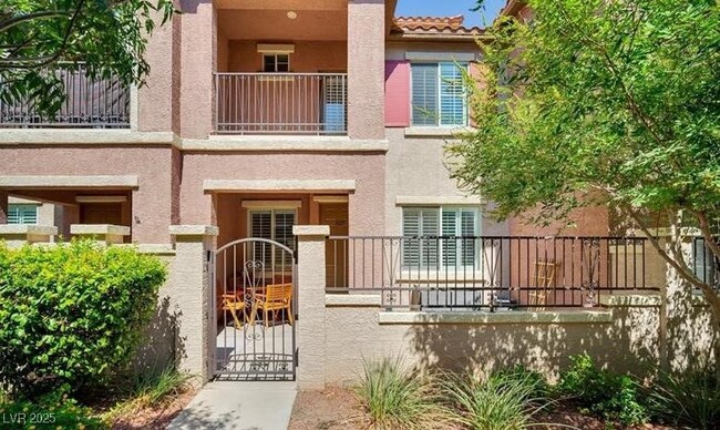 property at 1525 Spiced Wine Ave