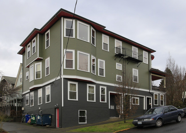 803 15th Ave in Seattle, WA - Foto de edificio - Building Photo