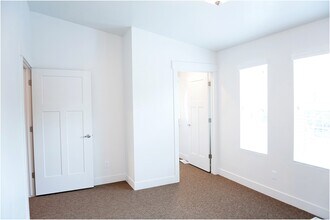 372 W 200 N in Bountiful, UT - Building Photo - Building Photo