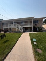 1933-1939 W Potter Dr in Boise, ID - Building Photo