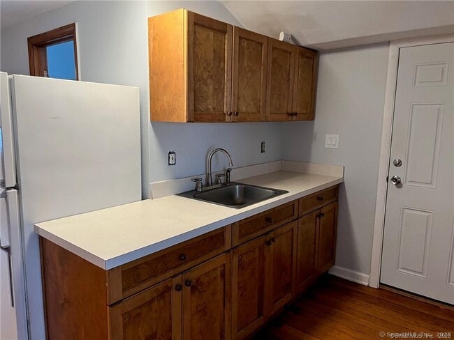 3 Greenwood St in Watertown, CT - Building Photo - Building Photo