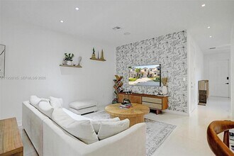 650 NE 193rd Terrace in Miami, FL - Building Photo - Building Photo