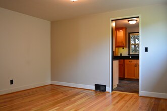 5405 47th Ave NE in Seattle, WA - Building Photo - Building Photo