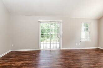 630 W Manor in Peachtree City, GA - Building Photo - Building Photo