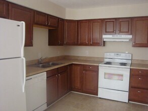 1327 37th St in Norfolk, VA - Building Photo - Building Photo