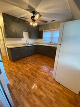 929 E Clarke St, Unit A in Milwaukee, WI - Building Photo - Building Photo