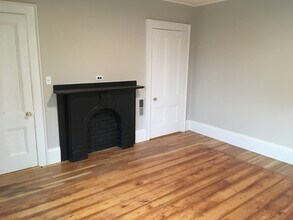 8 Skerry St, Unit #2 in Salem, MA - Foto de edificio - Building Photo