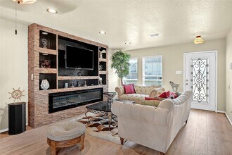 16107 Sheldon Ridge Way in Houston, TX - Building Photo - Building Photo