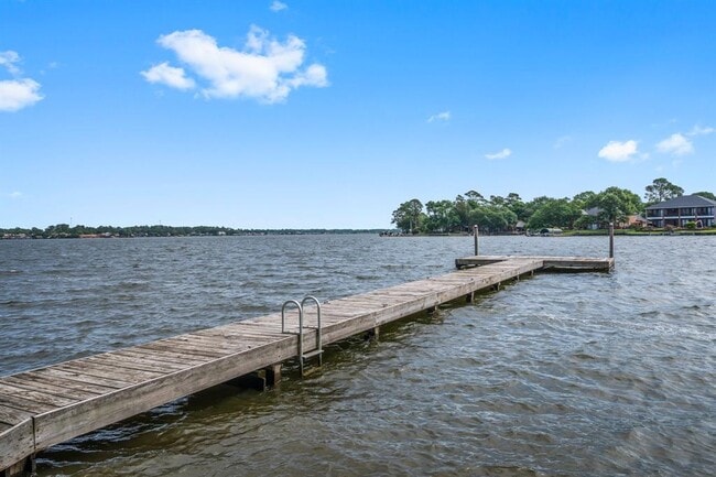 1429 Bowsprit Point in Willis, TX - Building Photo - Building Photo