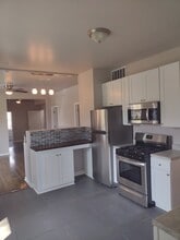 48 W 21st St, Unit #1 in Chicago Heights, IL - Building Photo - Building Photo