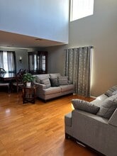 3858 Pamela Ln in Stockton, CA - Building Photo - Building Photo