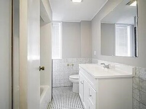 510 E Broadway in Boston, MA - Building Photo - Building Photo