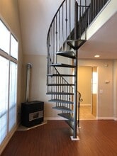 504 D St in Martinez, CA - Foto de edificio - Building Photo