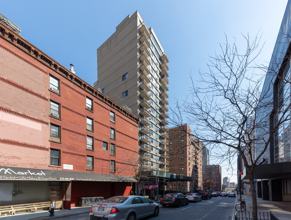 Le Domaine Apartments in New York, NY - Building Photo