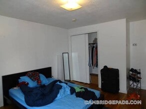 17 Hunting St in Cambridge, MA - Building Photo - Building Photo