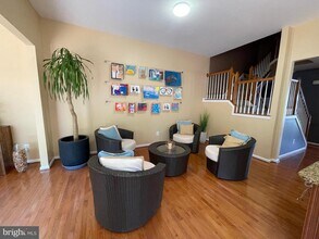 22098 Avonworth Square in Broadlands, VA - Building Photo - Building Photo