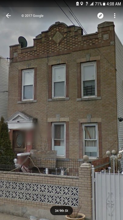3334 9th St, Unit 1 in Queens, NY - Foto de edificio