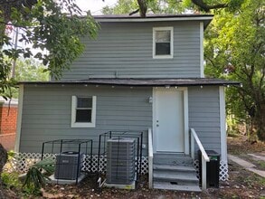 1285 W 26th St in Jacksonville, FL - Foto de edificio - Building Photo