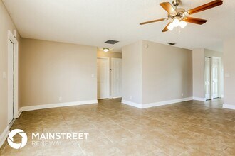 5196 Edgecliff Ave in Greenacres, FL - Building Photo - Building Photo