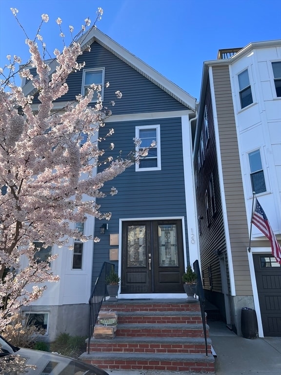 124 Coleridge St, Unit #1