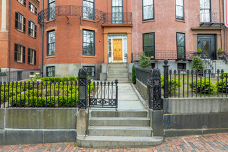 83 Mount Vernon St in Boston, MA - Foto de edificio - Building Photo