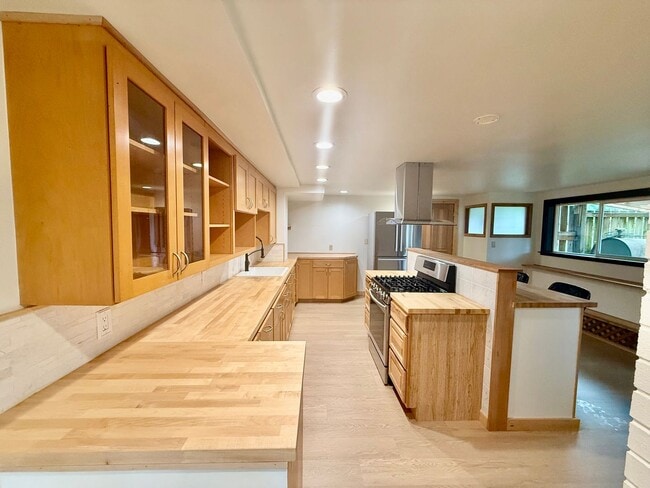 18020 40th Ave W in Lynnwood, WA - Building Photo - Building Photo