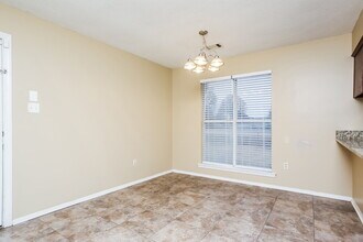 6265 Jamestown Dr in Horn Lake, MS - Foto de edificio - Building Photo