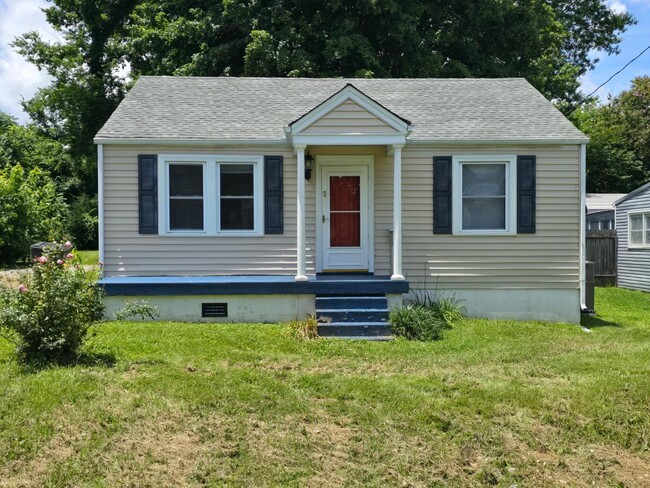 property at 1902 Paul Dr