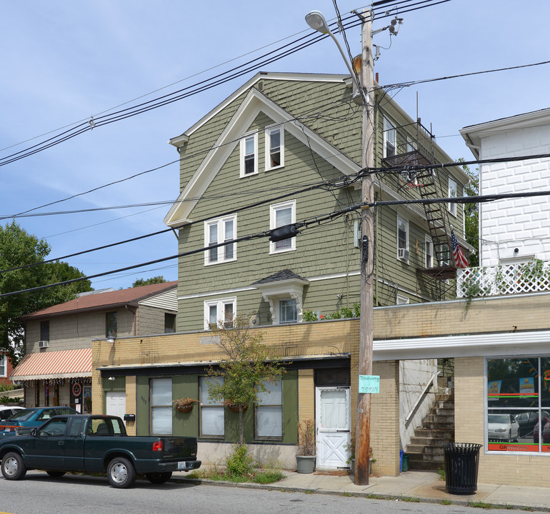 809 Charles St in Providence, RI - Foto de edificio