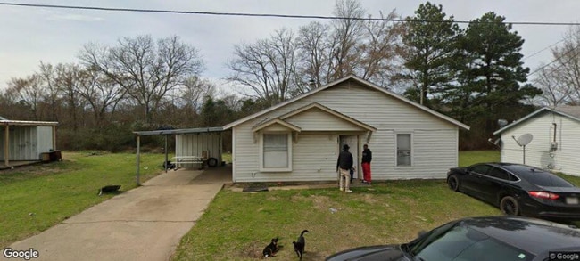 property at 117 Willow Brook Dr