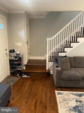 703 Chetworth Pl in Alexandria, VA - Foto de edificio - Building Photo