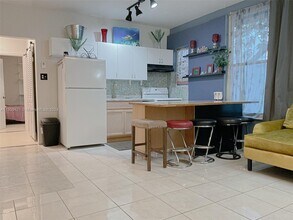 4201 SW 60th Pl-Unit -2 in Miami, FL - Building Photo - Building Photo